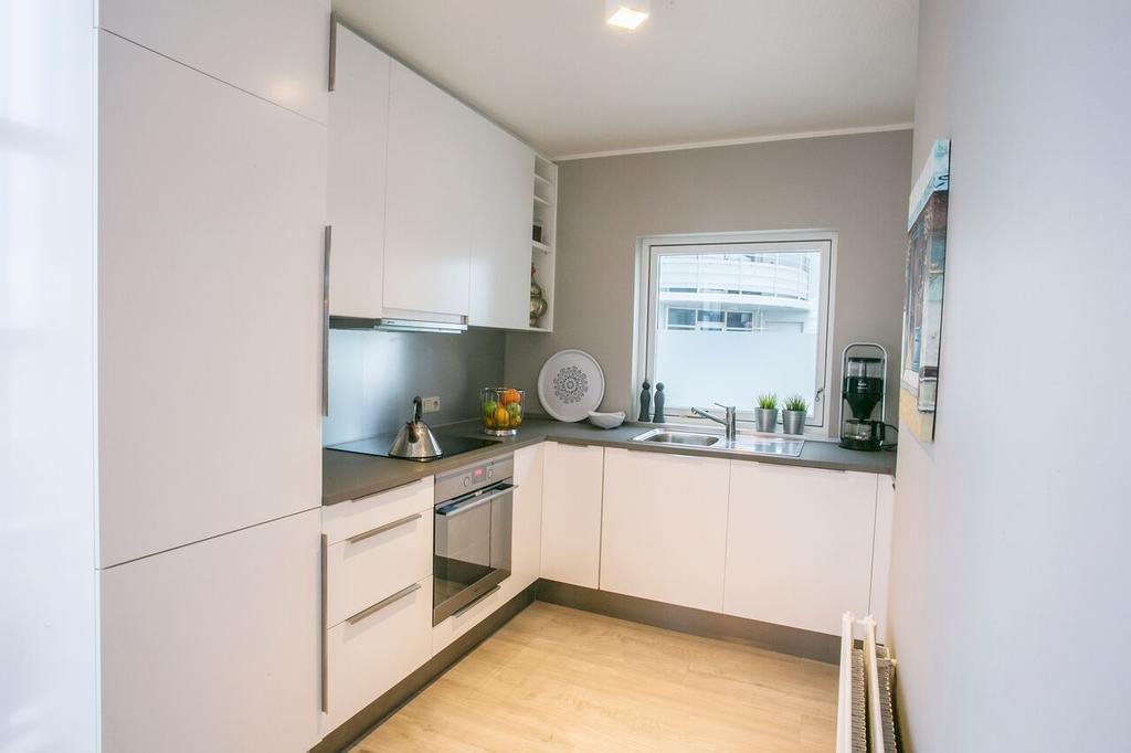 Penthouse Downtown With Free Parking Apartment Рейкявик Екстериор снимка